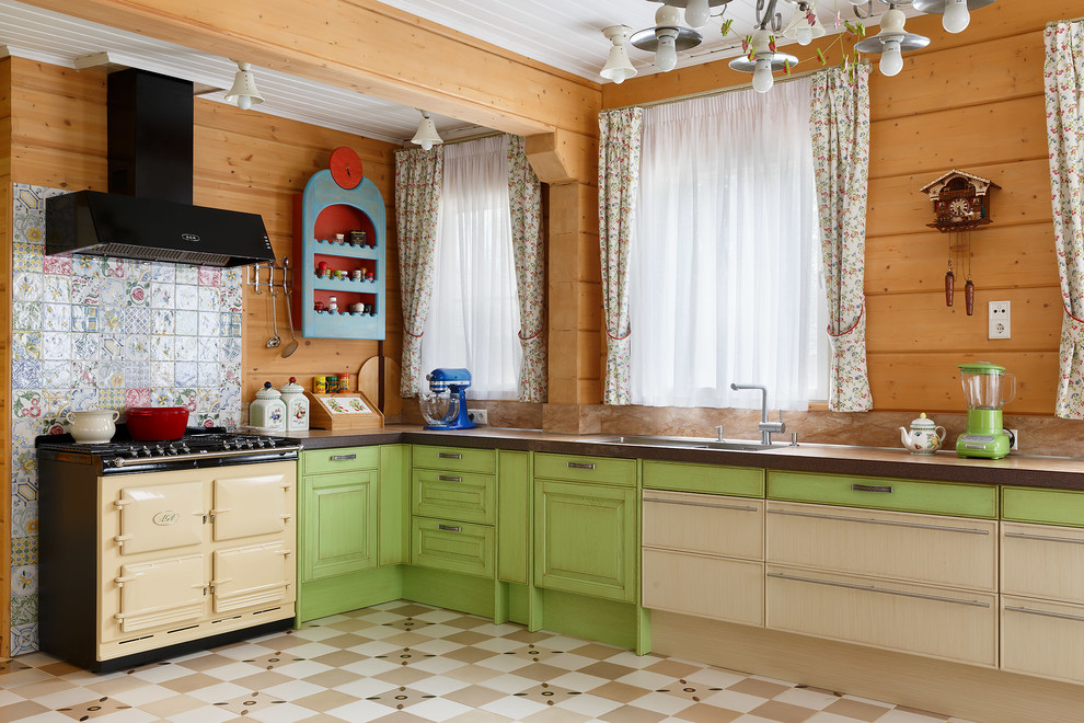 Гармоничный интерьер в традициях русского стиля.