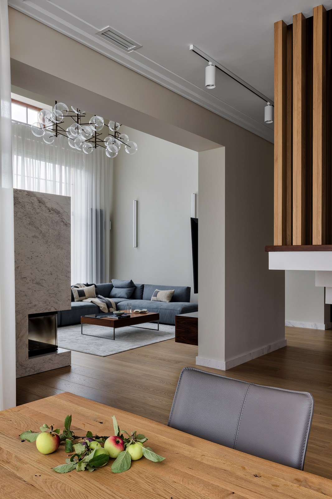 Дом с потайной лестницей