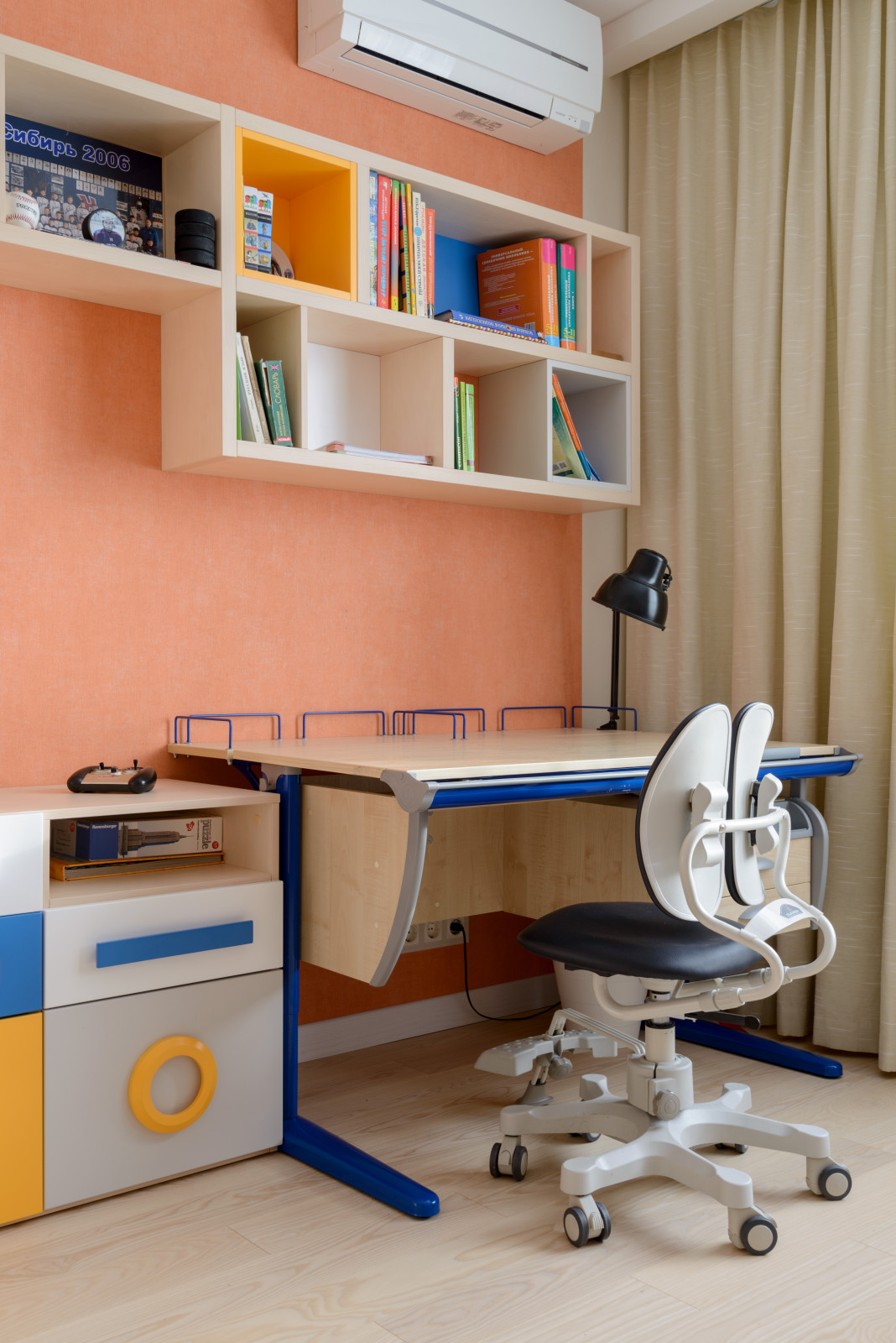 Любовь к белому цвету.