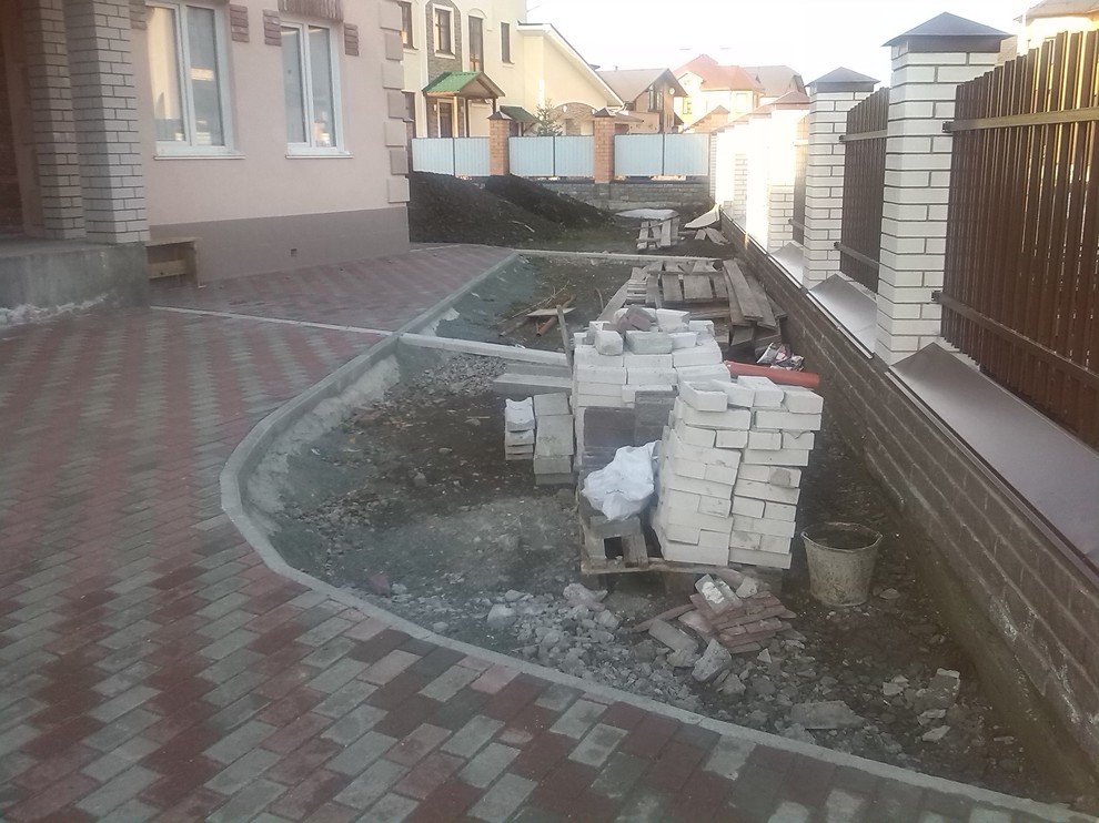 Участок до и после.