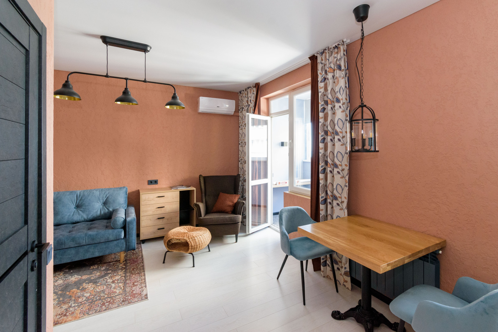 Обложка проекта: Апартаменты для сдачи в аренду #4