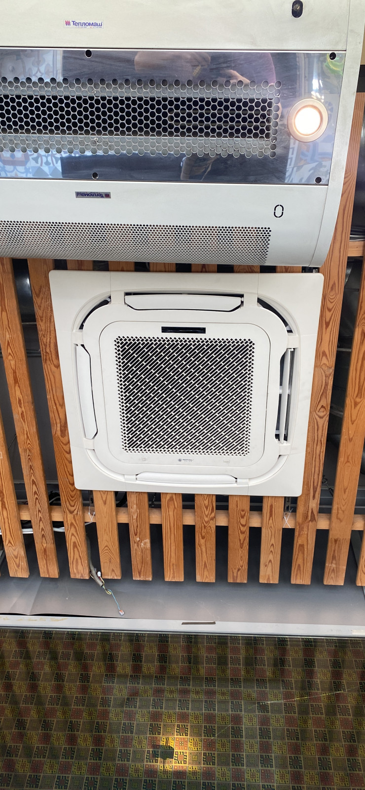 Обложка проекта: Кондиционеры в ресторан "Ферма"