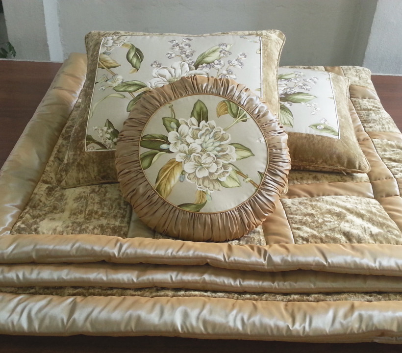 В загородном деревянном доме