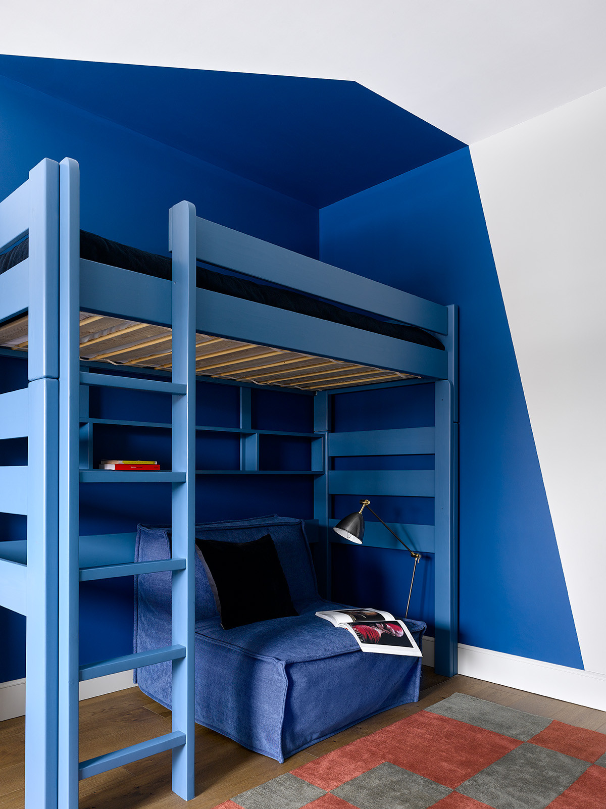 Houzz тур: Яркий дом для семьи с двумя детьми