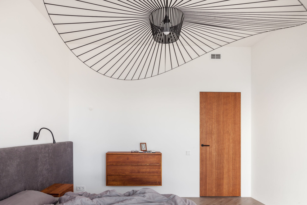 PRS Apartment. Монохромный интерьер «с лестницей в небо»