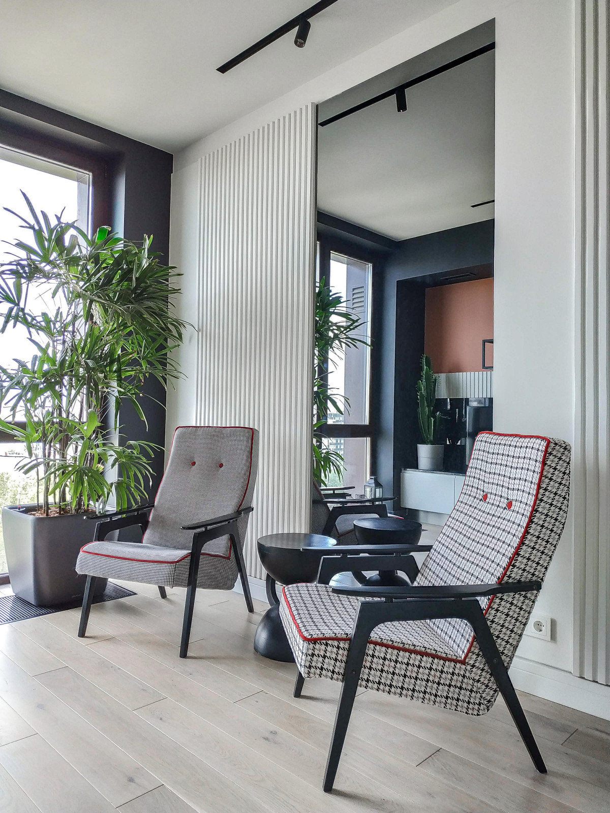 КУХНЯ, СТОЛОВАЯ, ГОСТИНАЯ