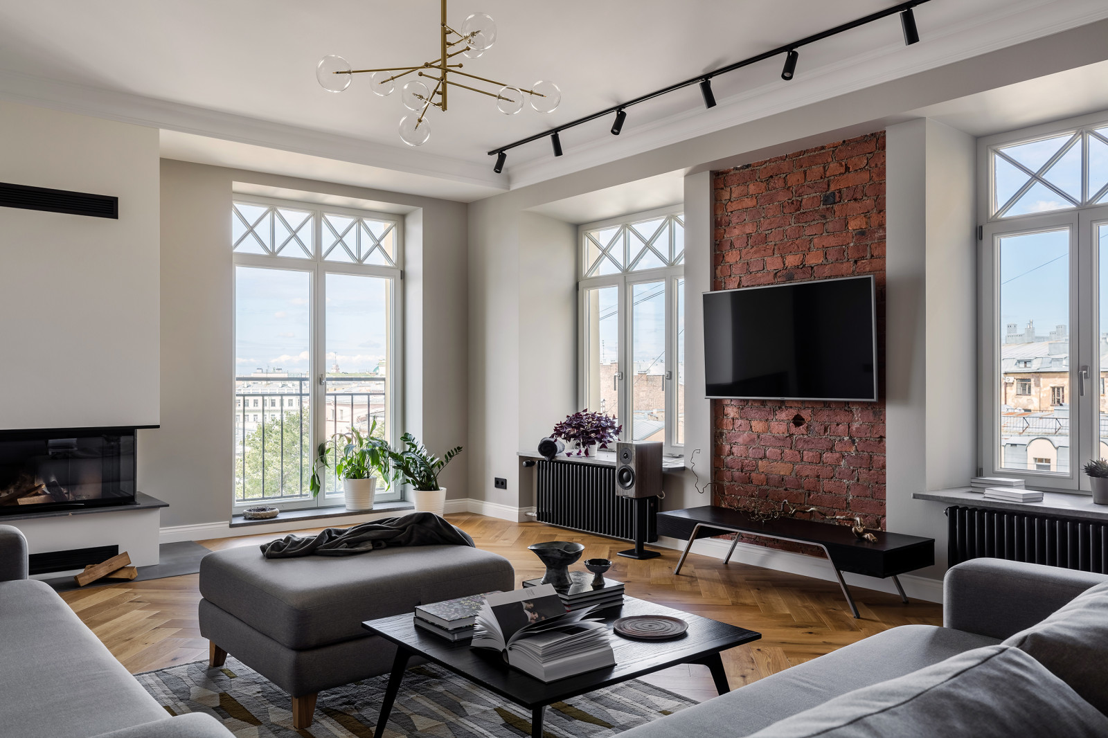 Window and fire на Рубинштейна