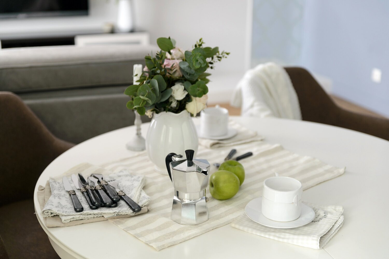 White line home (реализация)