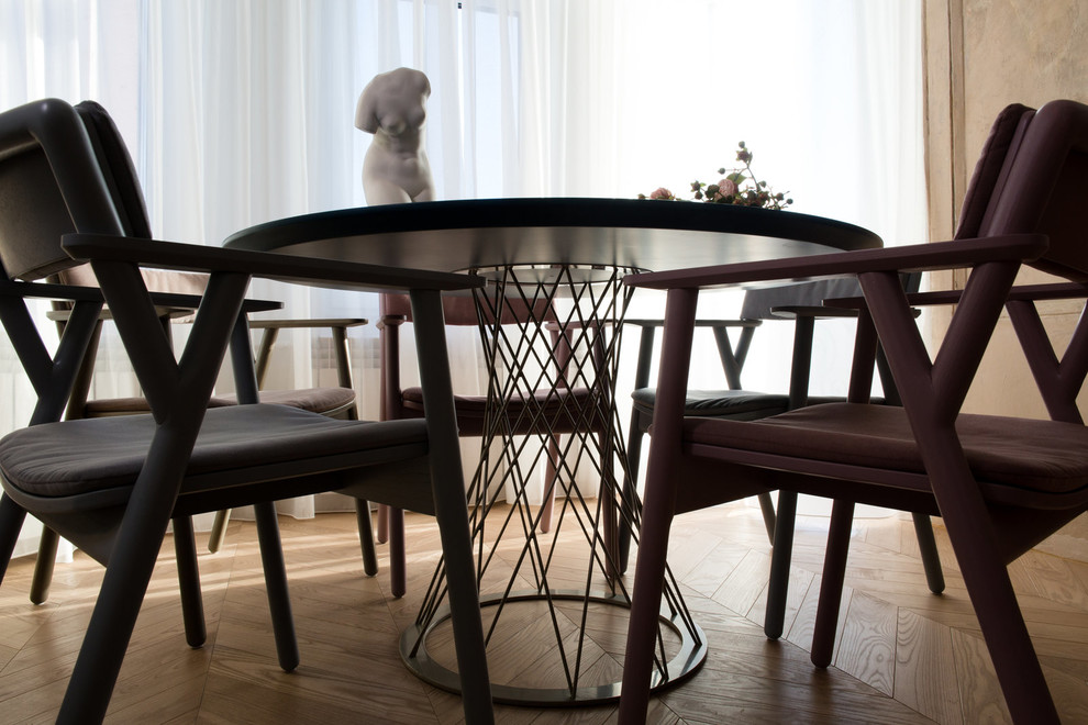 Historical center, Kiev Ukraine. 66m2