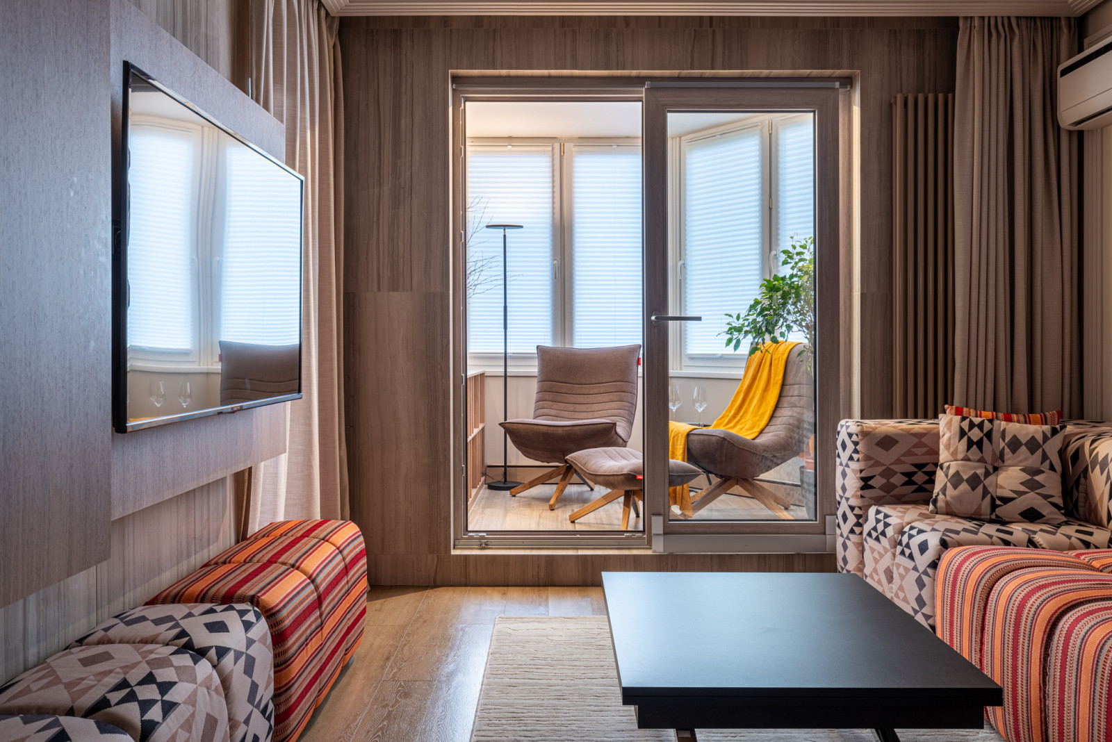 "Квартирный вопрос", Гостиная