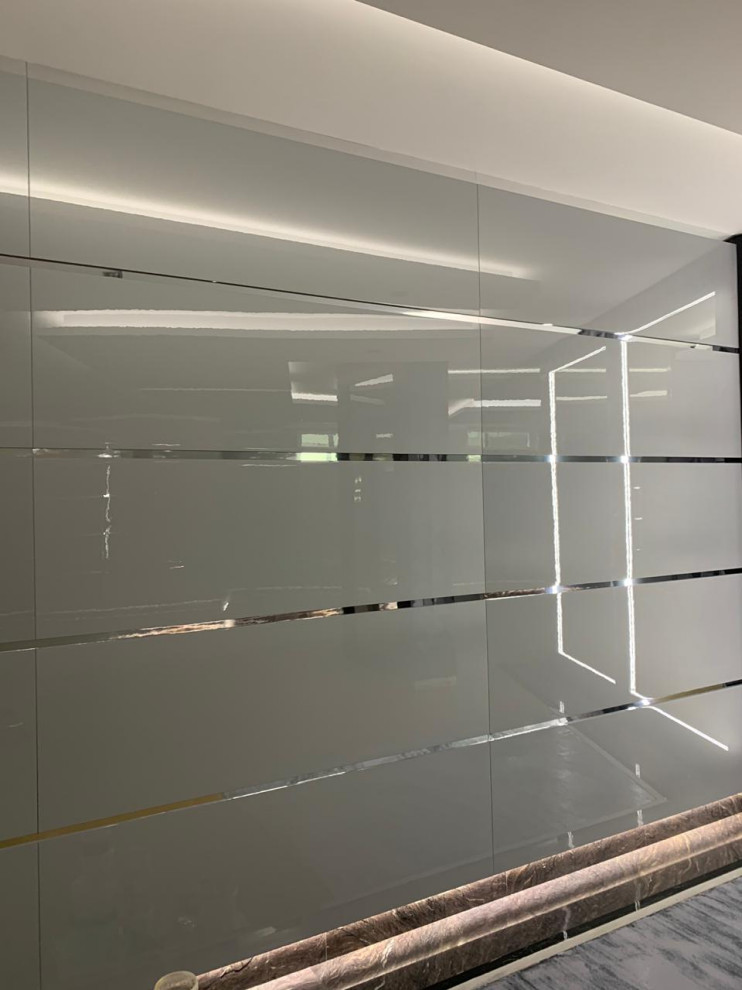 Стеновая панеляция зоны бассейна и спортзала в частном доме