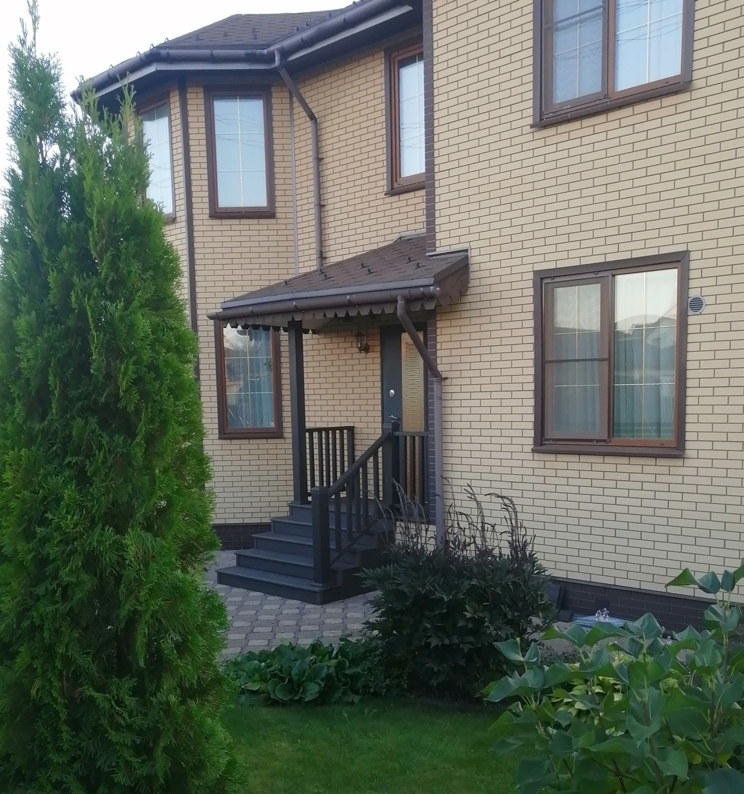 Белаго крыльцо