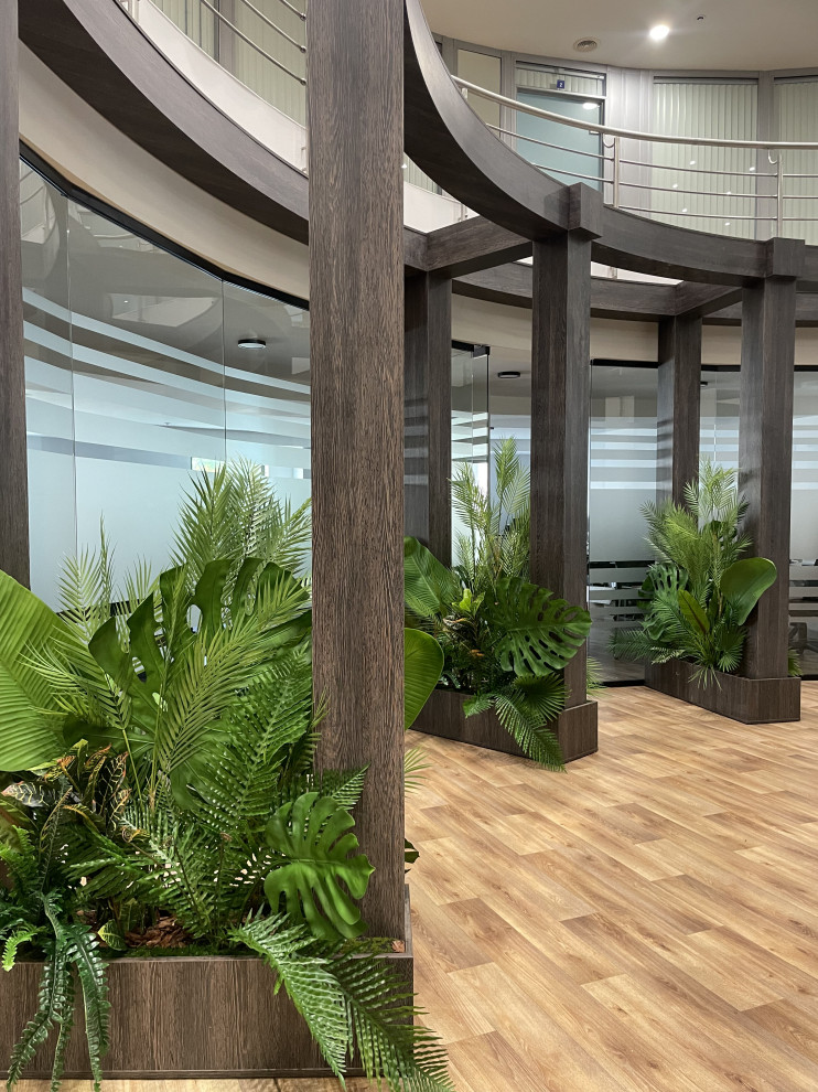 Чайка Плаза - внутреннее озеленение