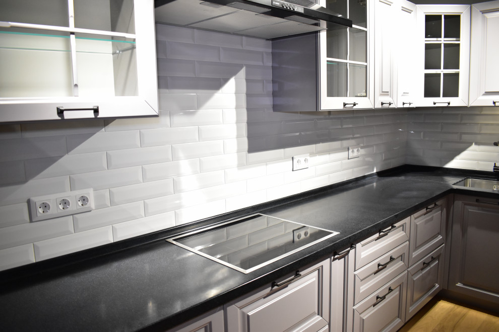 Кухня ЭКО массив бука с акриловой столешницей