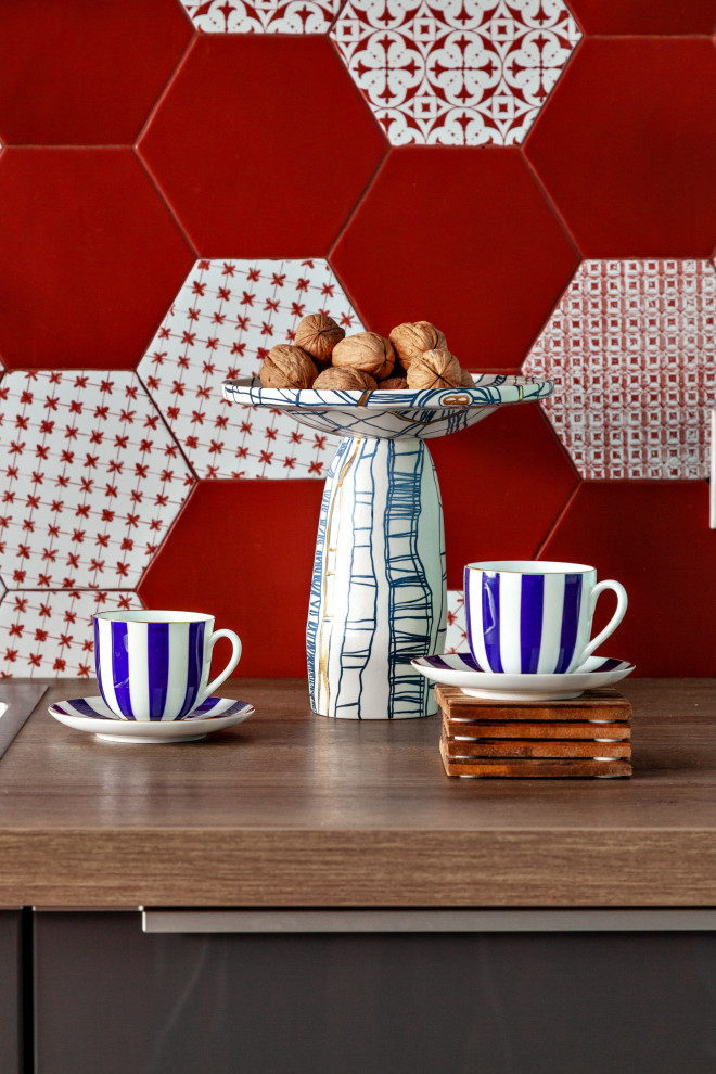 Купание красного коня.Детали. Кухня.