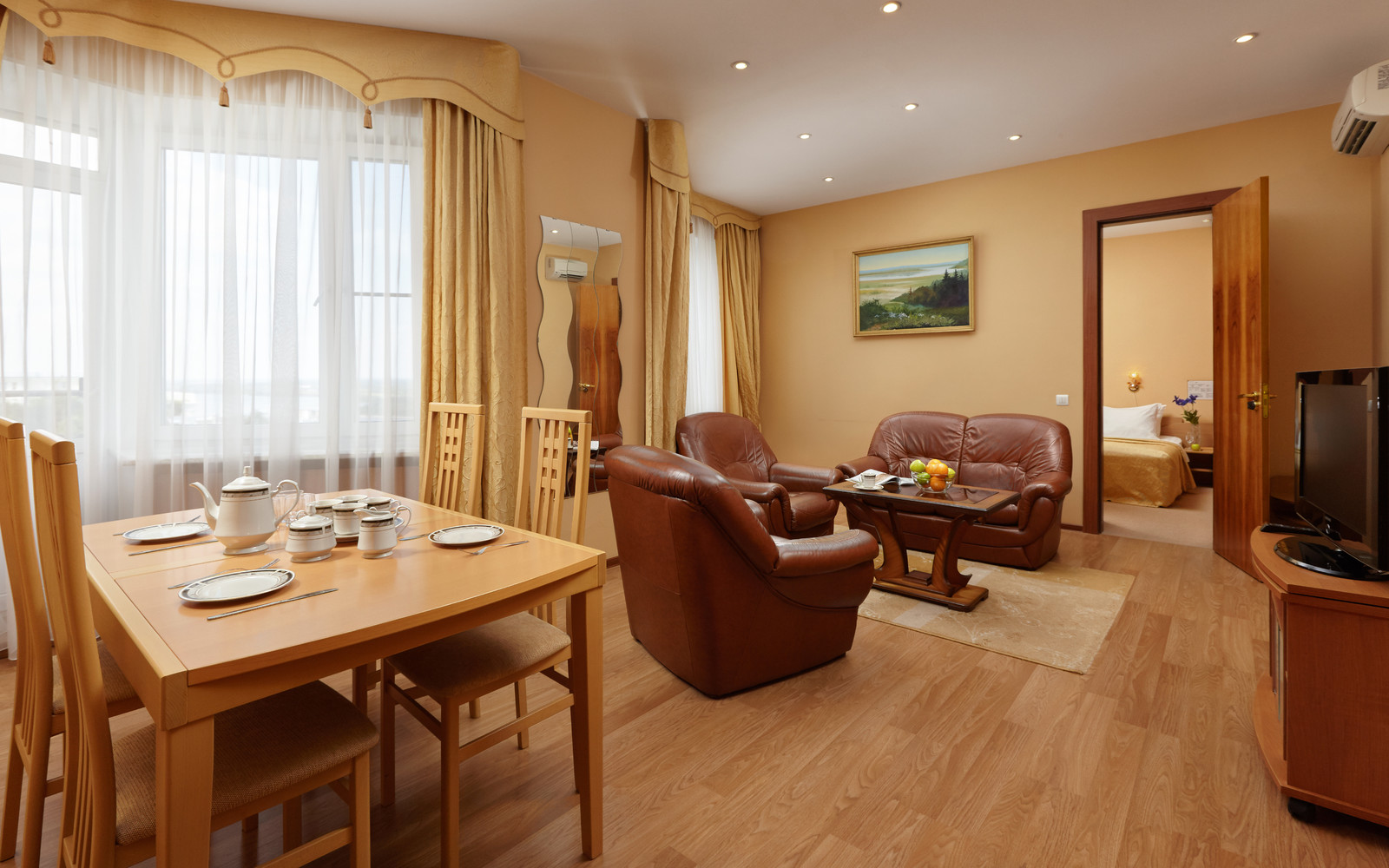 Номер категории "Бизнес" в отеле