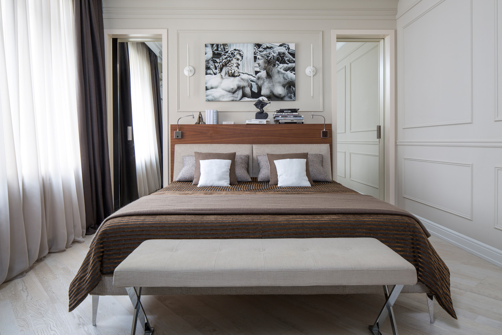 Античный минимализм - квартира на Арбате 85 м2