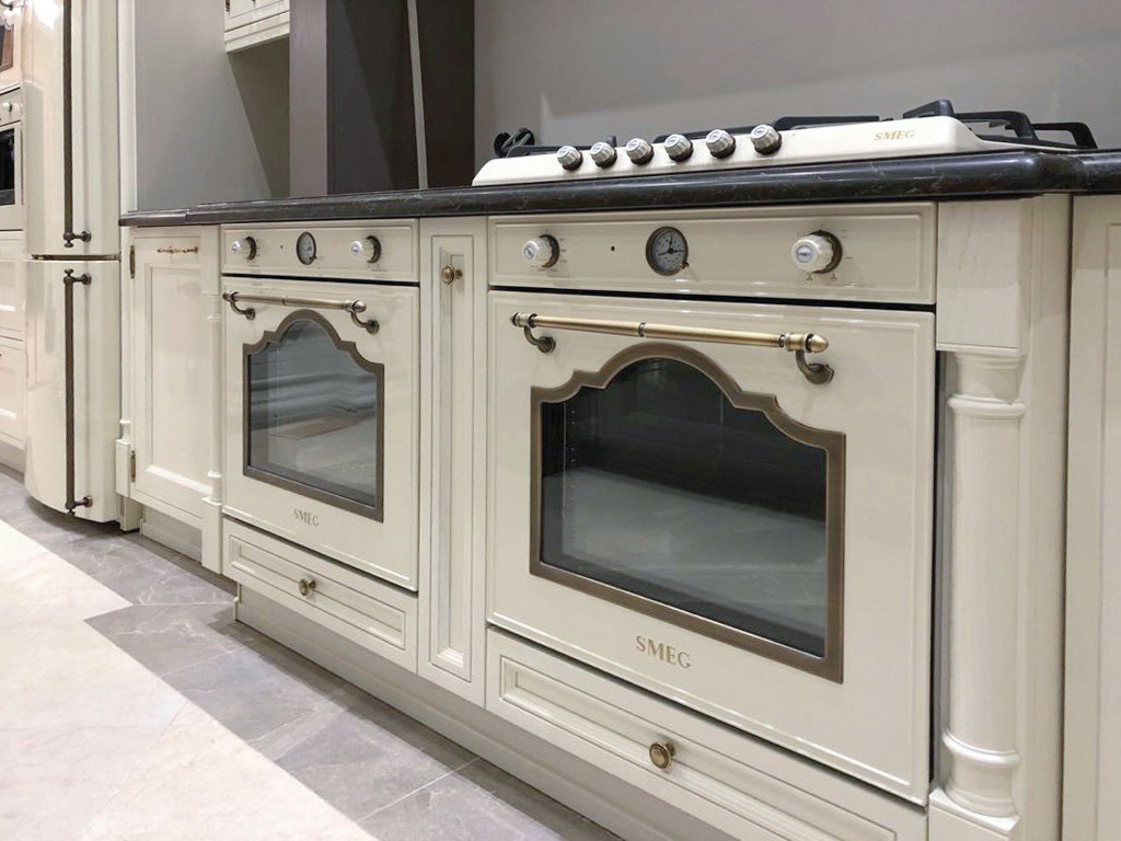 Кухня Victoria в загородном шале.