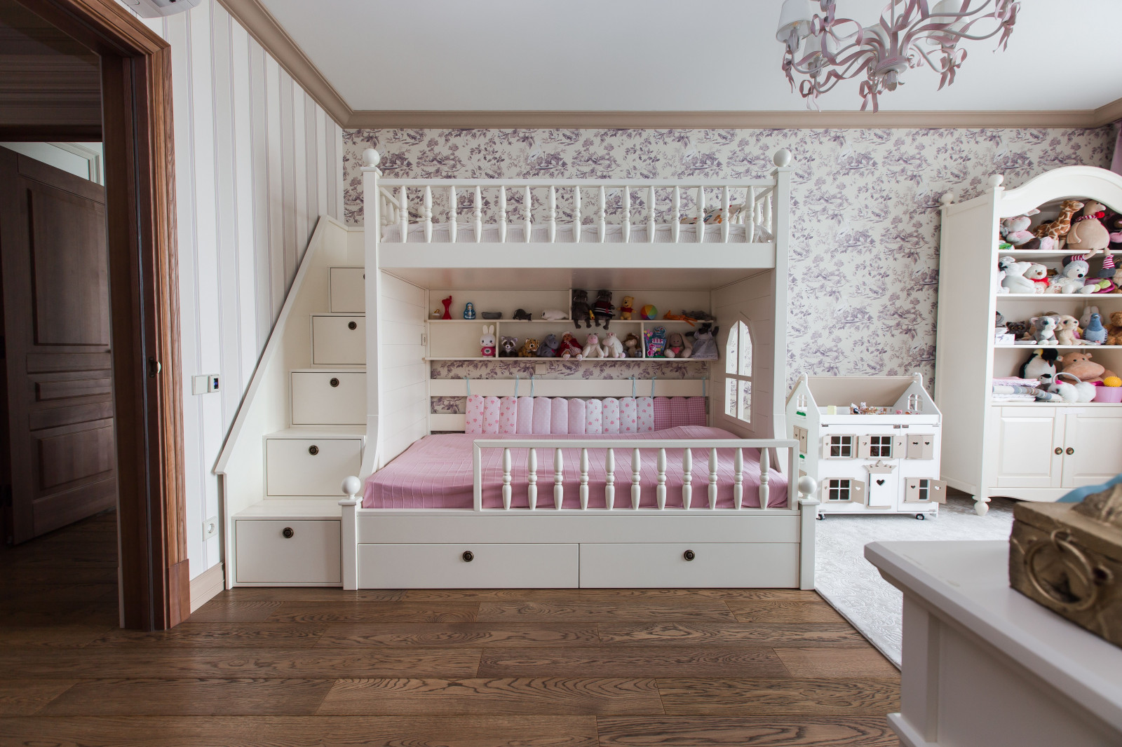 Мебель в квартиру на ул. Сенной