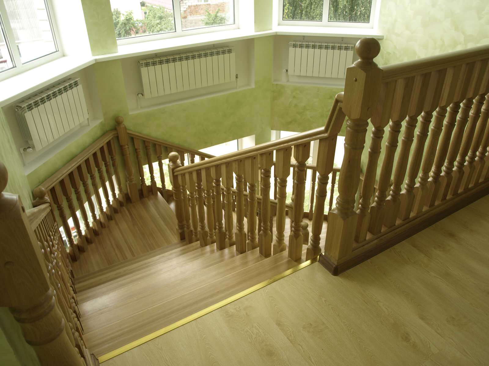 Лестница 3-х маршевая (дуб)