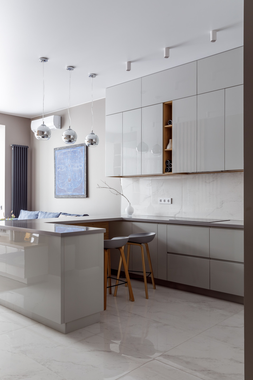 Светлая квартира с яркими акцентами 51 м²