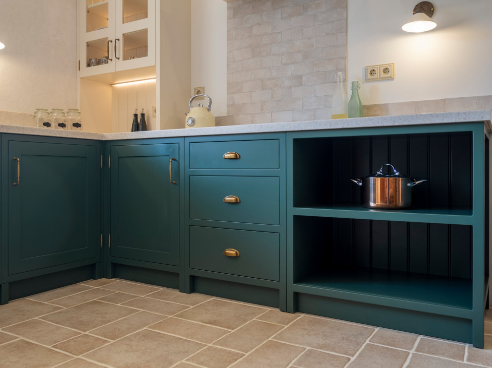 Элегантная кухня в неоклассическом стиле