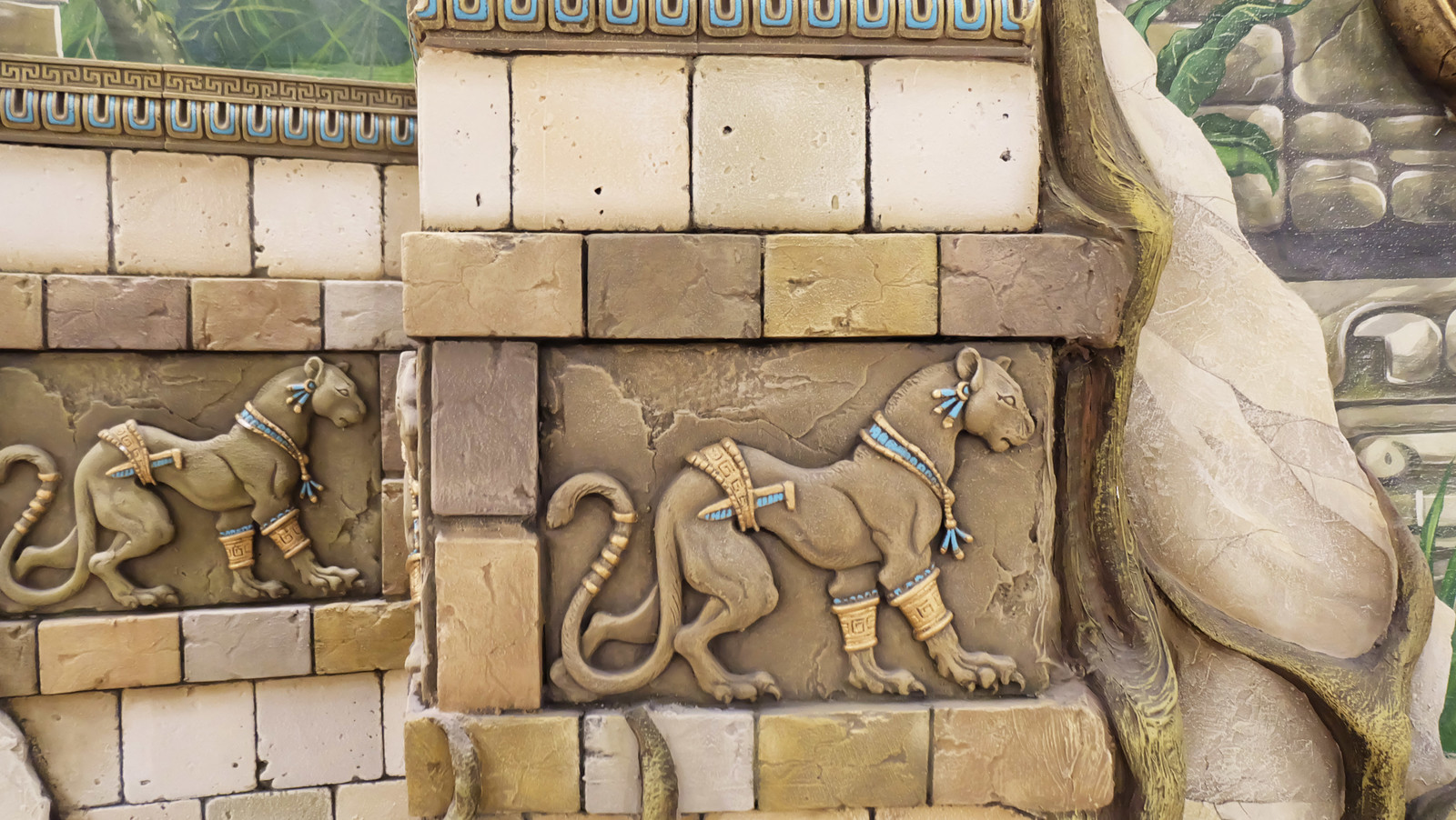 Обложка проекта: бассейн в стиле древних майя