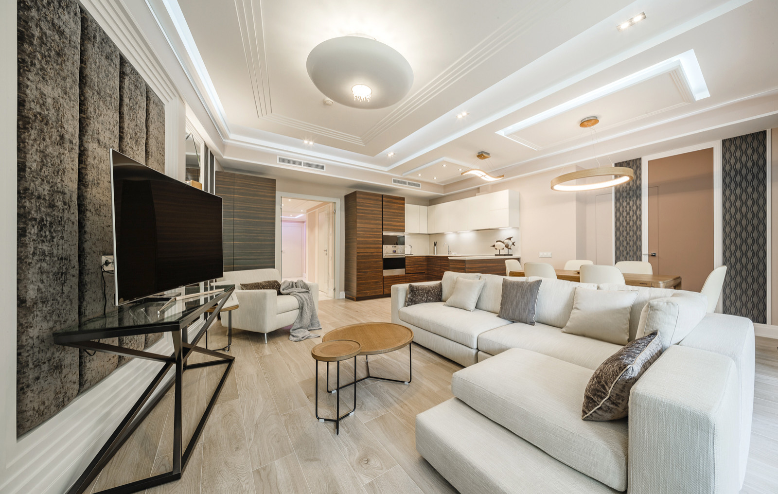 Современный лаконичный интерьер в ЖК "Камелия"