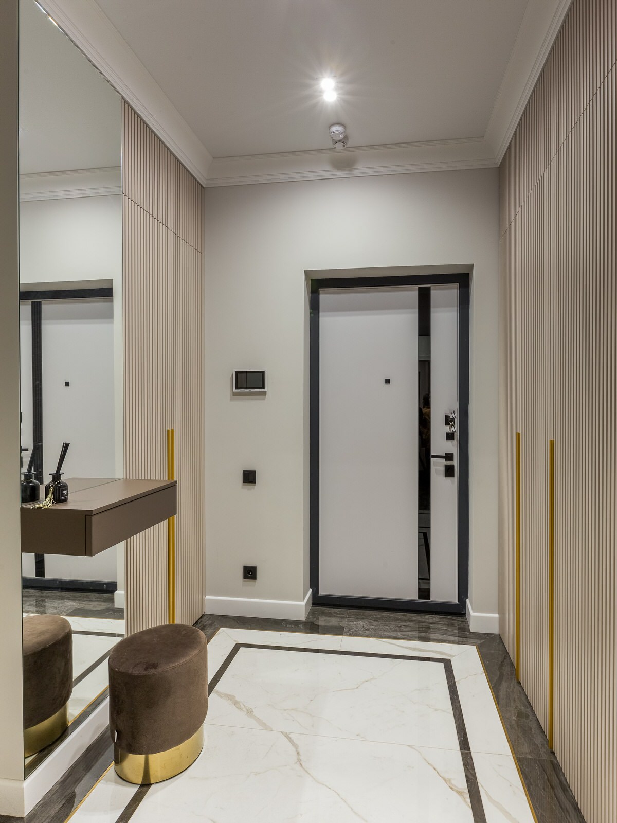 Обложка проекта: Мебель в едином стиле для квартиры в ЖК ЗИЛАРТ