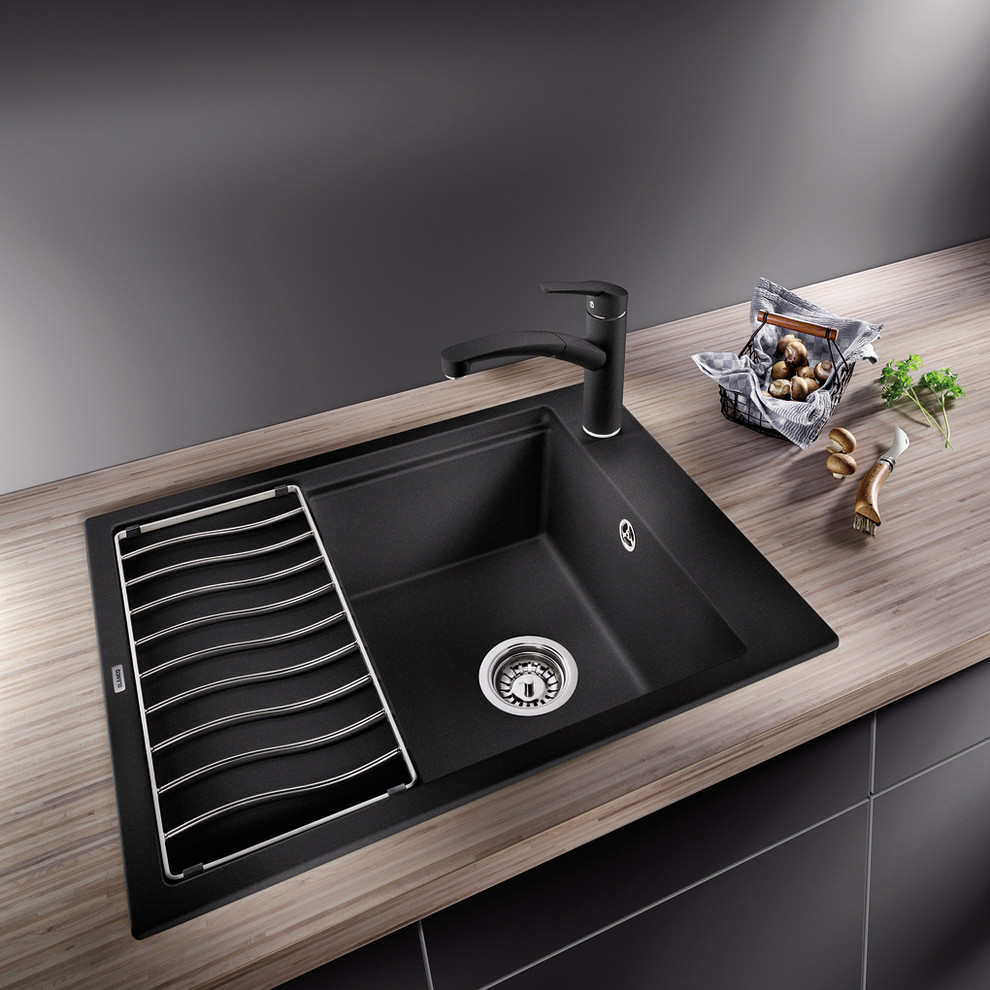 Фото кухонных моек и смесителей