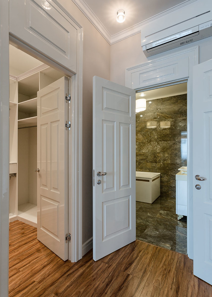 Мосфильмовская 8