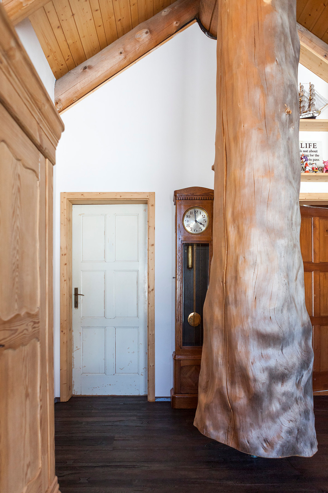 Съёмка дома в деревне Кёнигсхайм, Германия