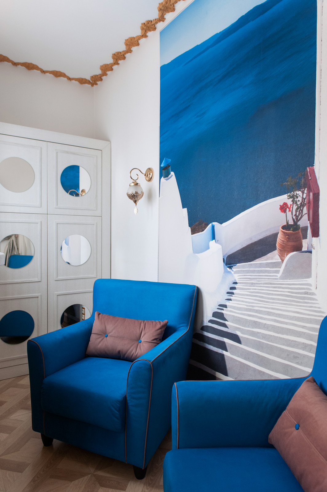 Французский прованс с элементами шебби-шик.