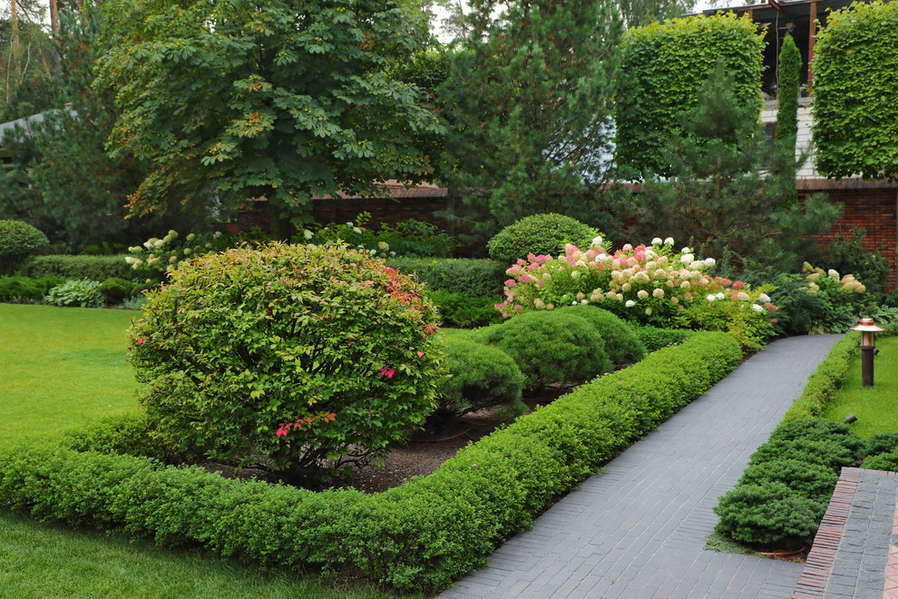 Коттеджный сад в Барвихе (дизайн и исполнение компании "Imperial Garden")