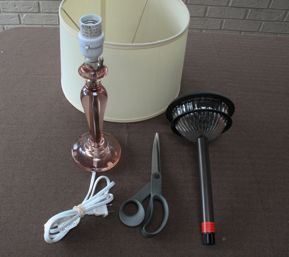 DIY: Уличный светильник, которому не нужно электричество