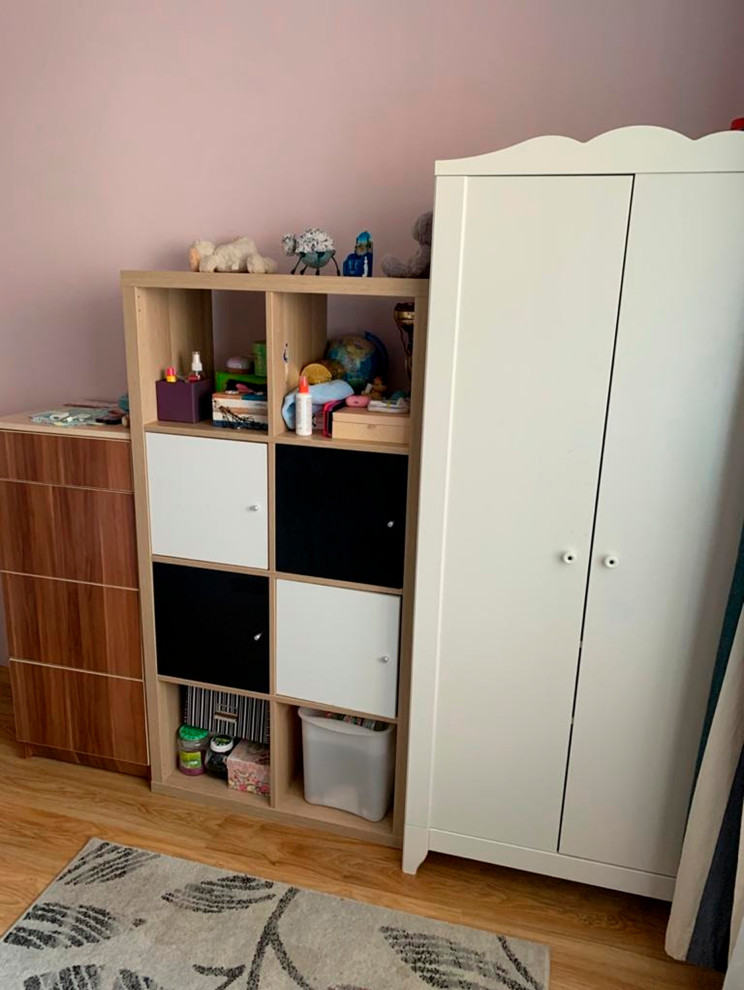 Переделка детской - гостиной в более современное пространство.