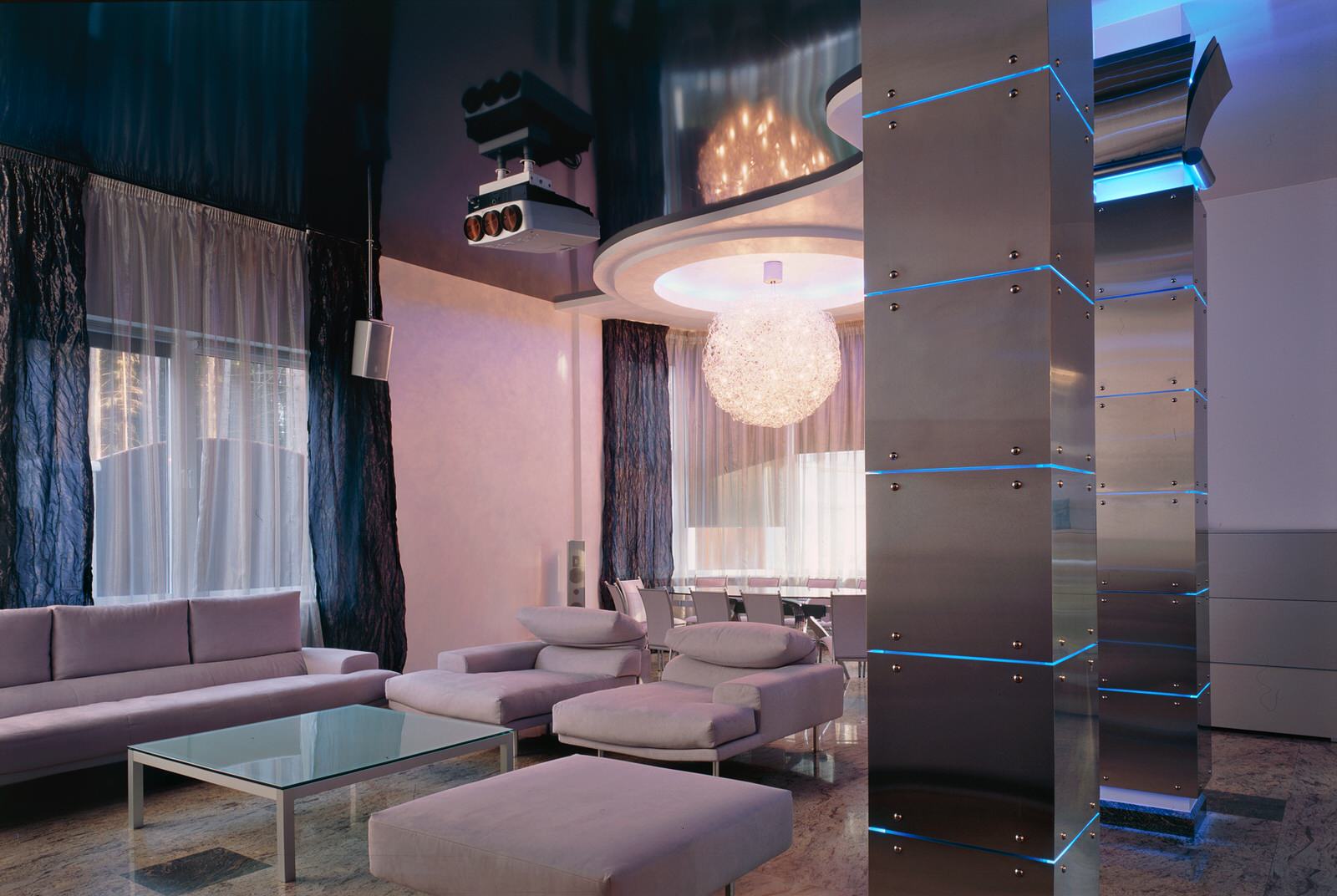 Дом с рыцарями