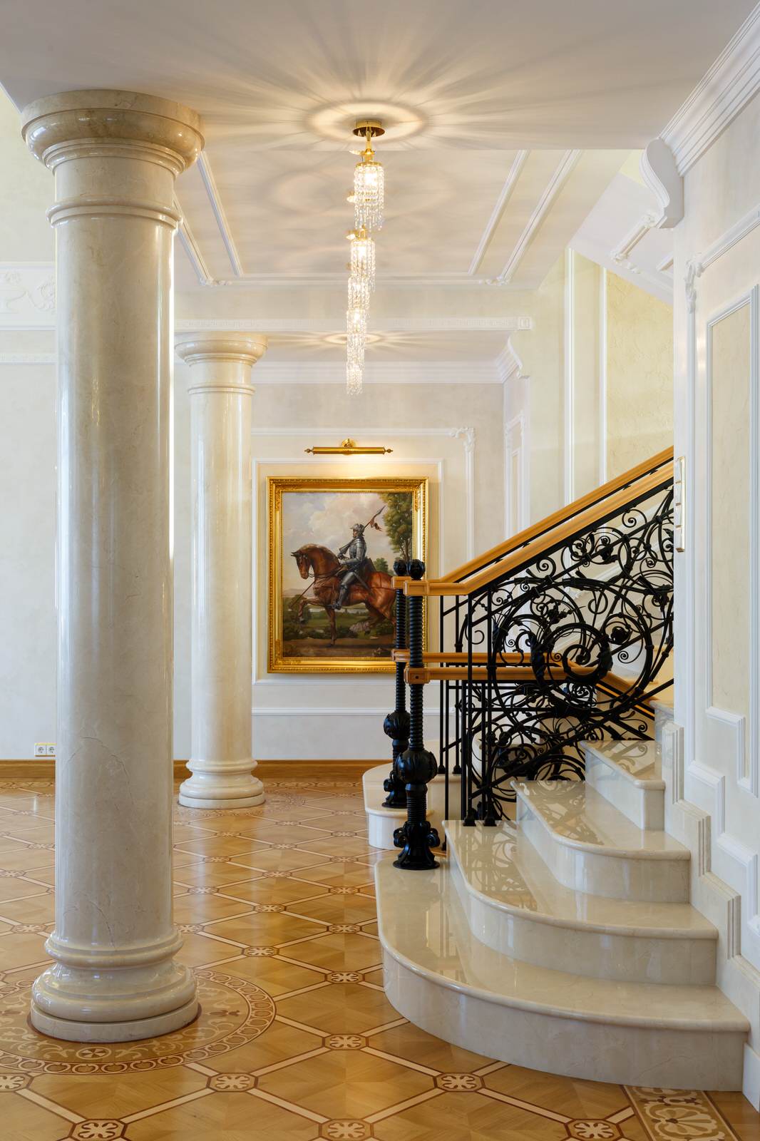 Мраморные колонны