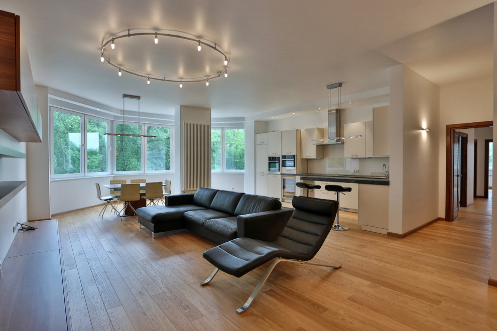 Обложка проекта: Капитальный ремонт 3 комнатной квартиры с реконструкцией