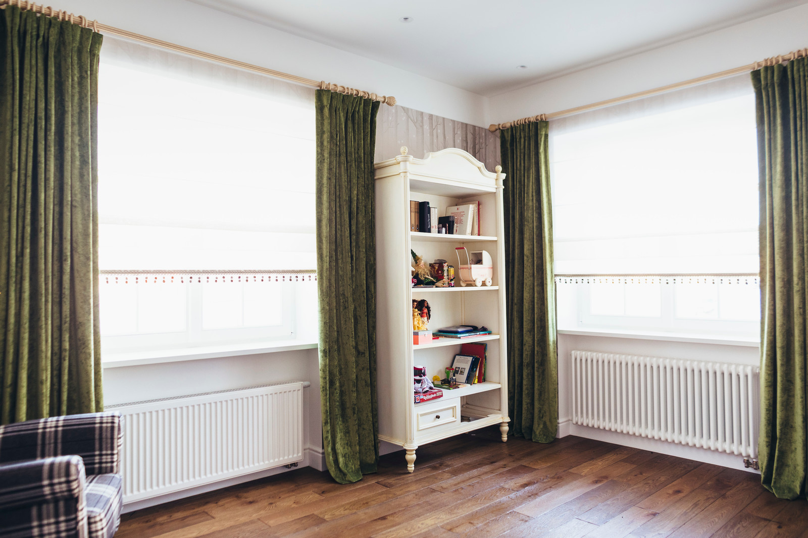 Обложка проекта: Декоративные карнизы на примере нашего проекта "Дом в английском стиле"