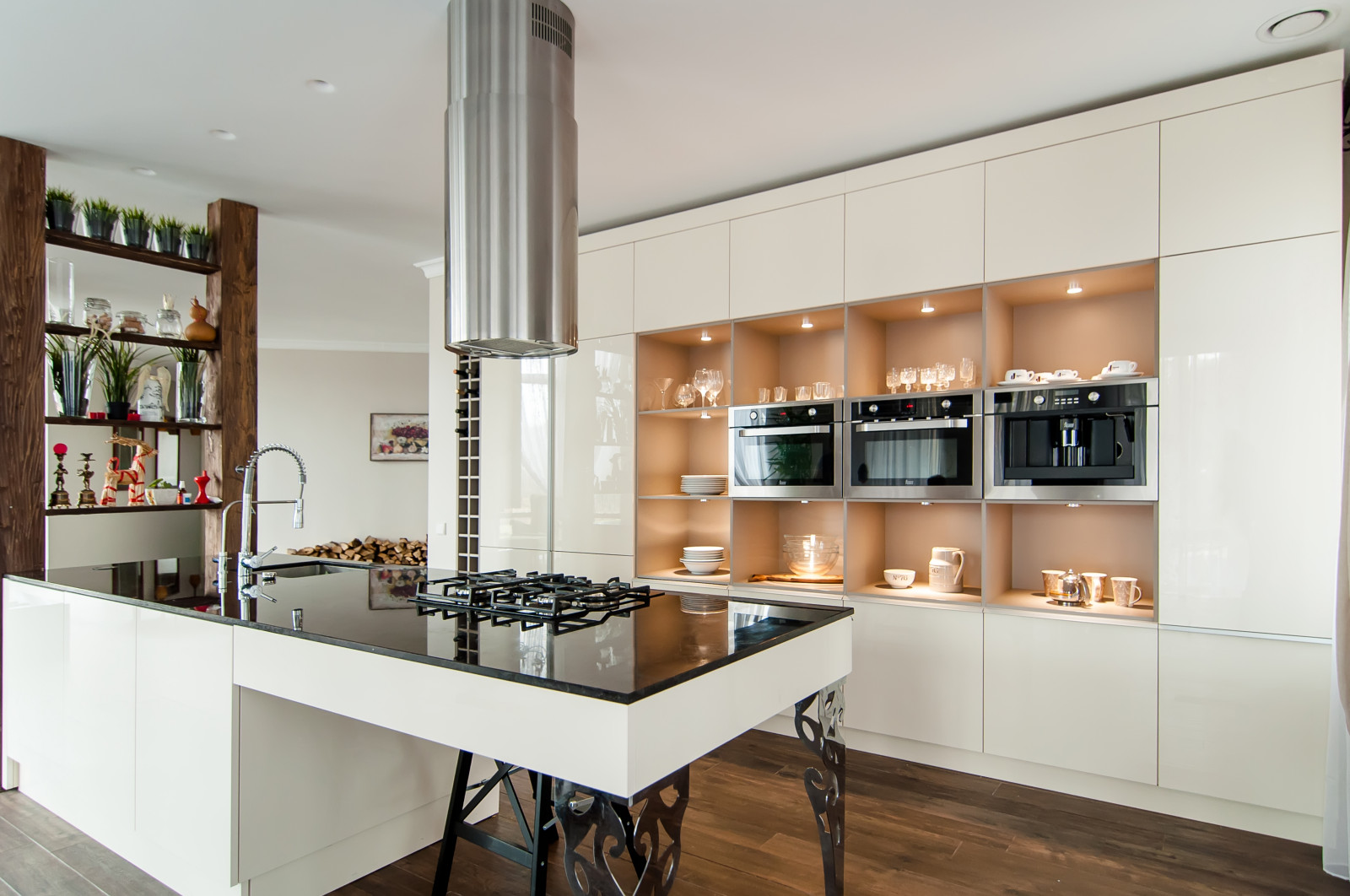 Кухня-гостиная загородного дома