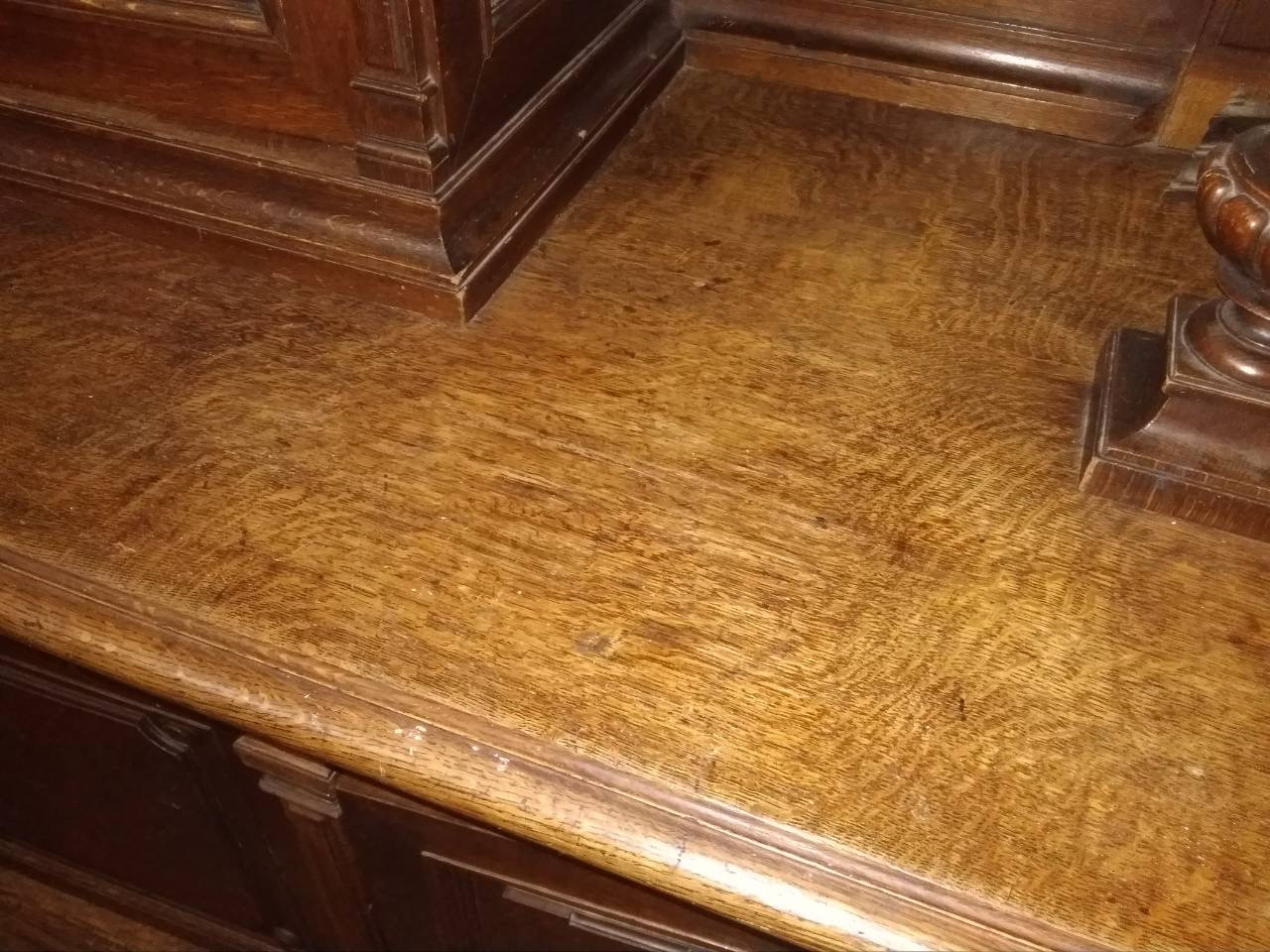 Реставрация мебели в Москве