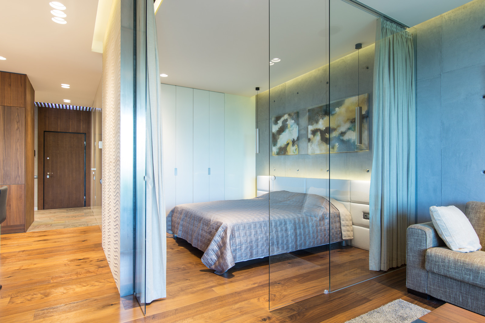 Студия в стиле функционального минимализма