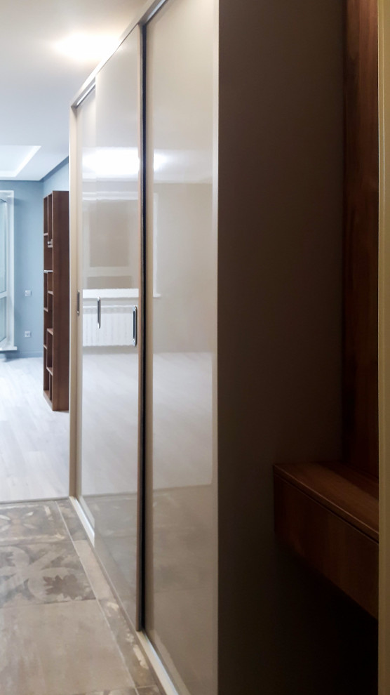 Новостройка для двух интеллигентов и компании,56 м.кв.