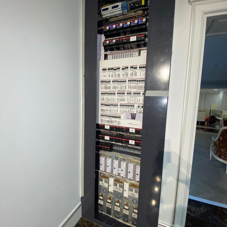 Электромонтажные щиты