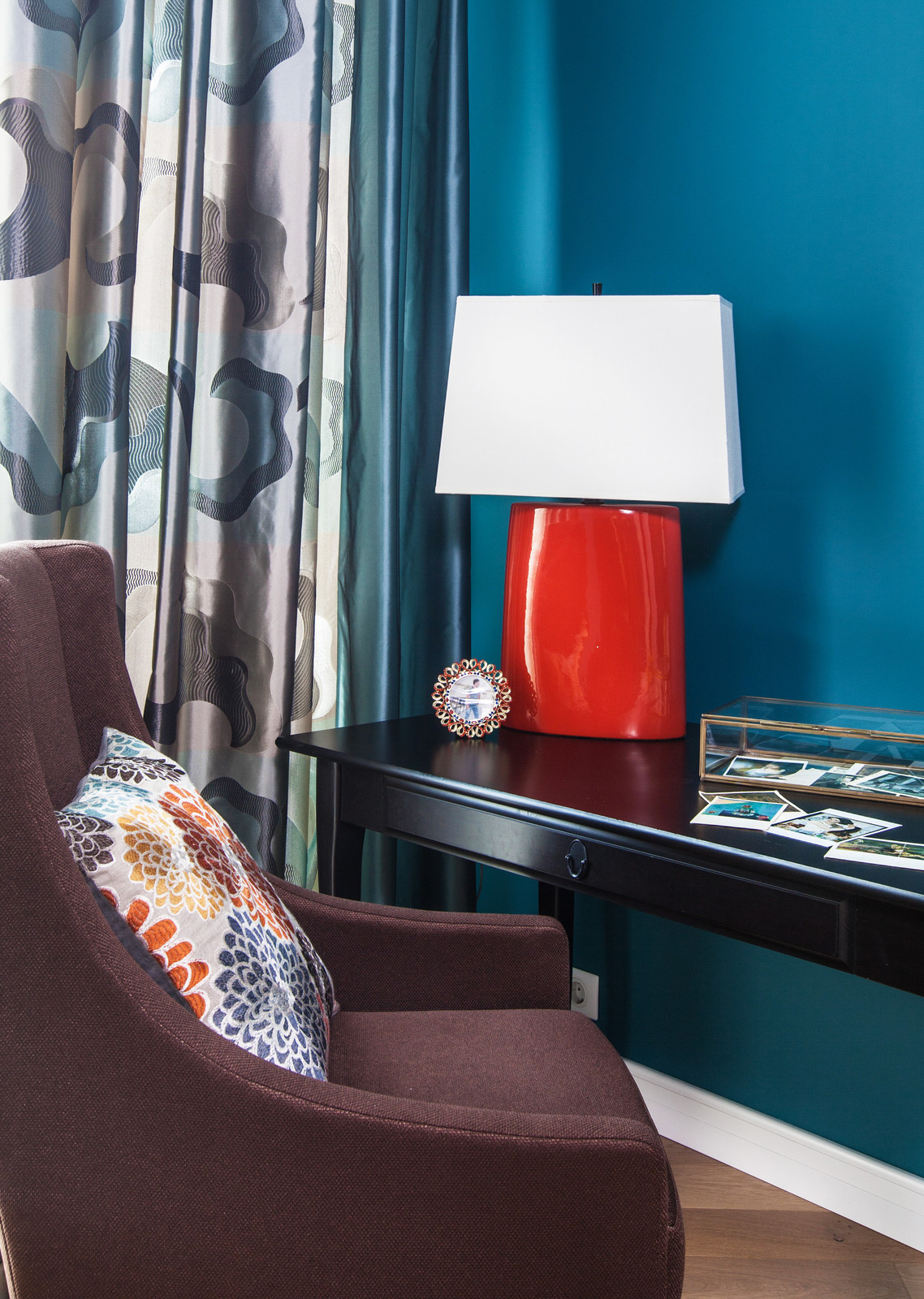 Супер яркая квартира. Сколково парк