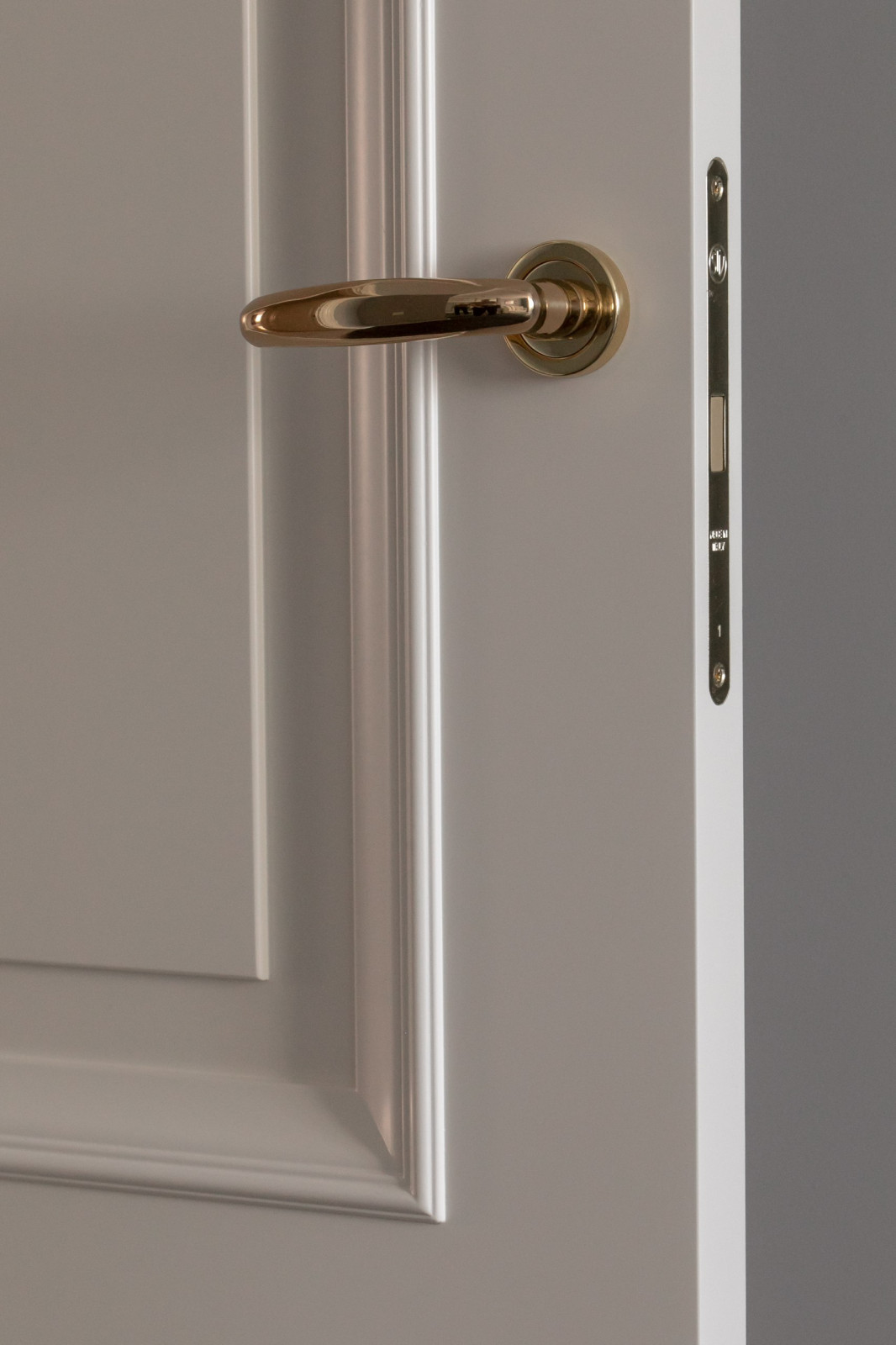 Обложка проекта: Двери DALI