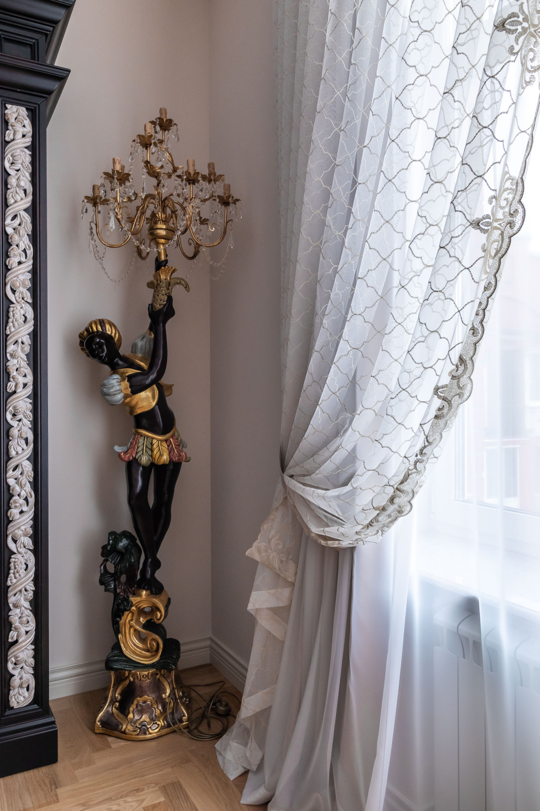 Дворец в многоквартирном доме