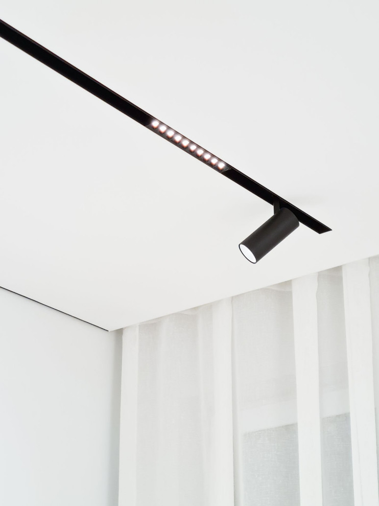 Белый минимализм - трековый свет