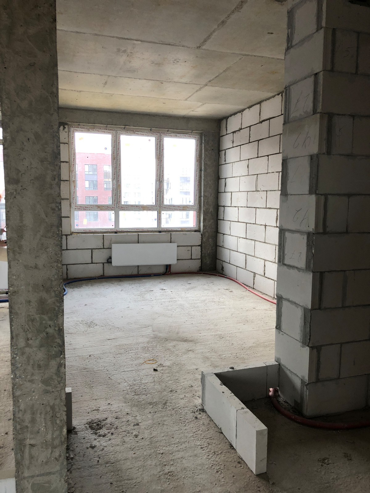 Трехкомнатная квартира 100 м2